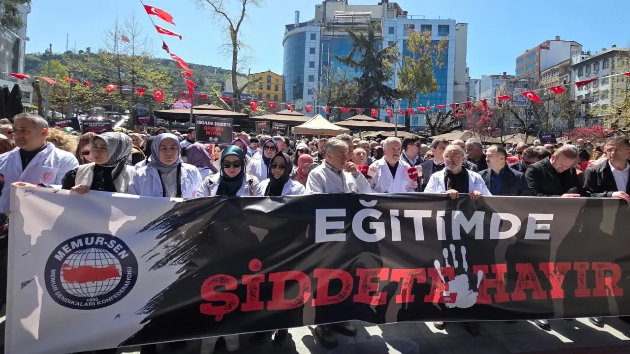 egitimciler-trabzondan-ses-verdi-okul-polisi-hayata-gecirilsin