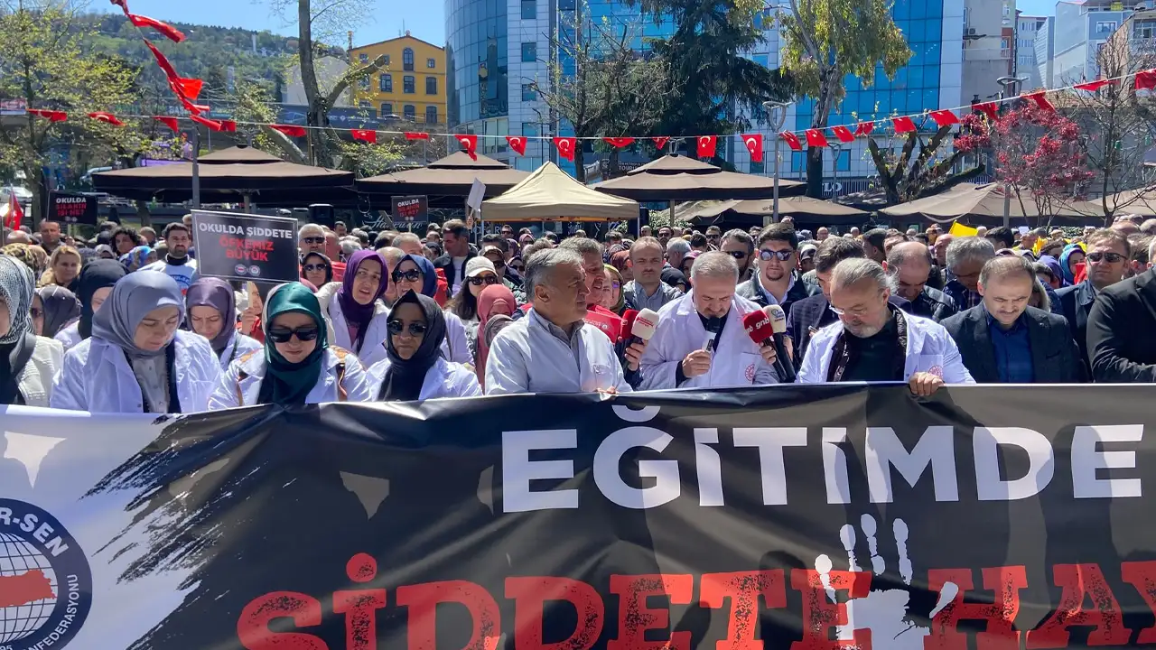 egitimciler-trabzondan-ses-verdi-okul-polisi-hayata-gecirilsin