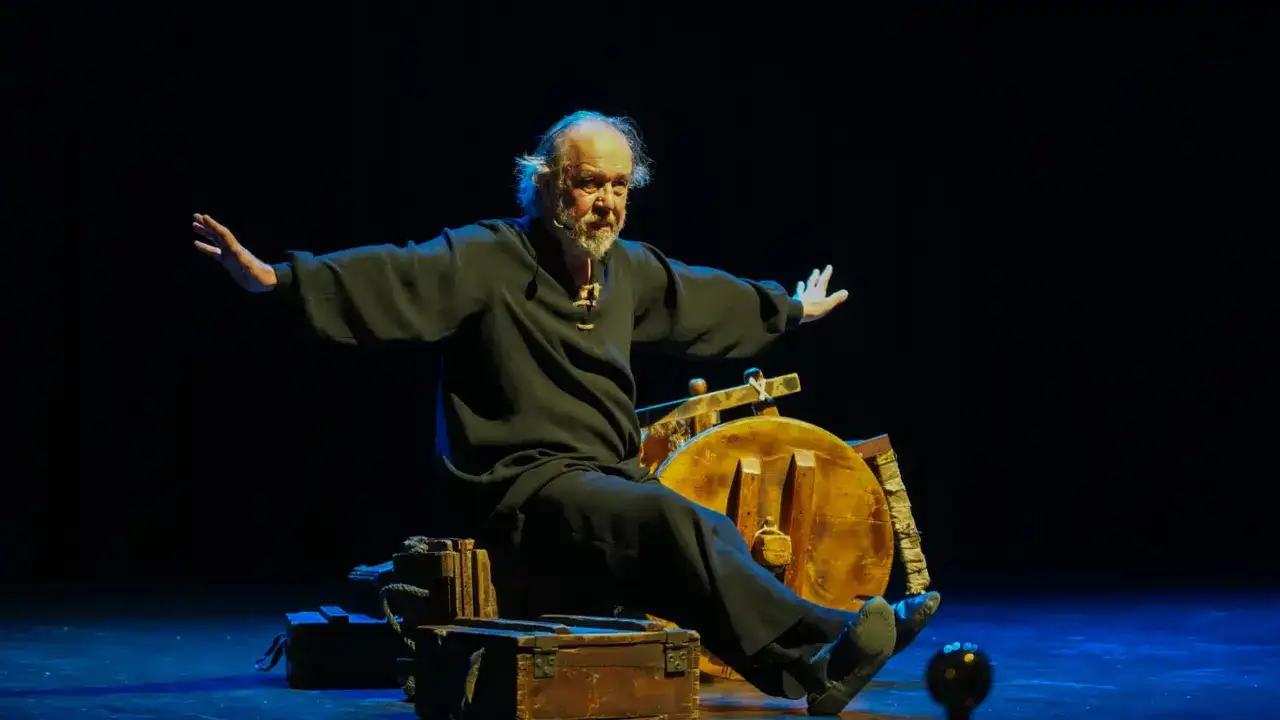 trabzonda-sanat-dolu-gece-kuvayimilliye-sahnede