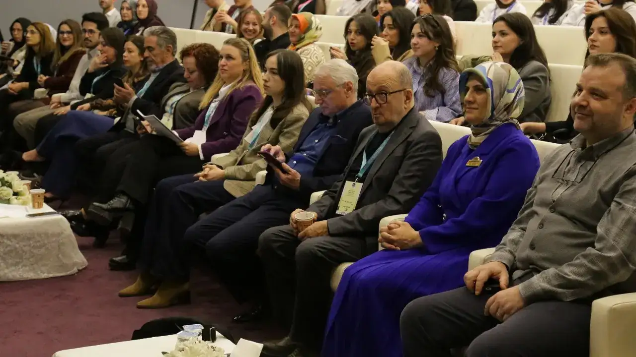 avrasya-universitesinde-gastronomi-sempozyumu-tomara-tavasi-damga-vurdu