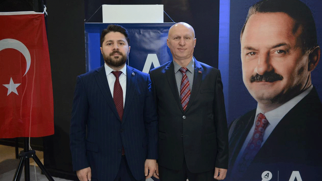 anahtar-parti-trabzonda-yapilanmasini-surduruyor