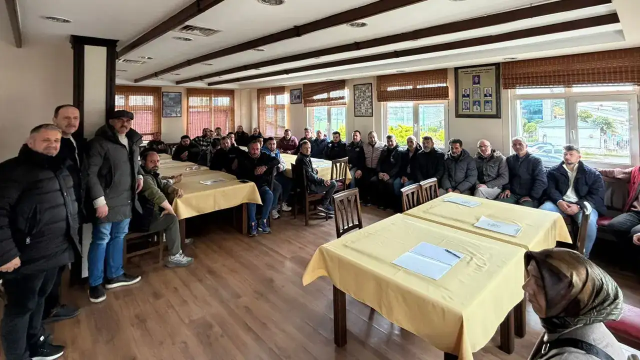 trabzon-toptanci-halinde-hijyen-seferberligi-esnafa-egitim-verildi