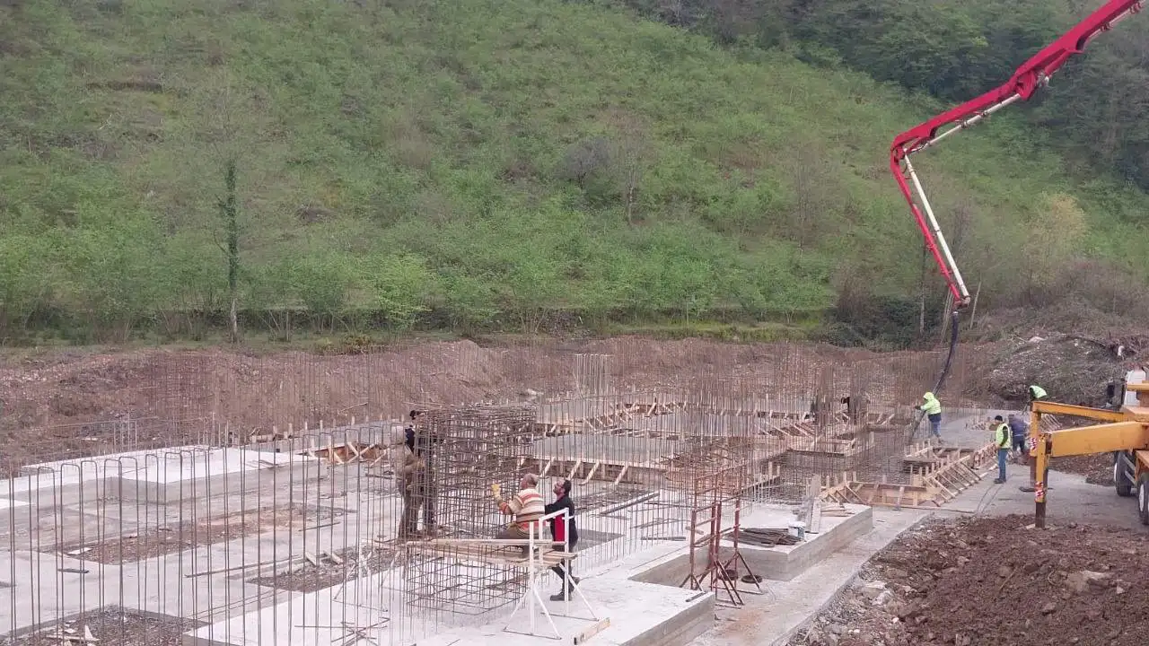 arsin-belediyesi-sahada-19-mahallede-calisma-yapiliyor