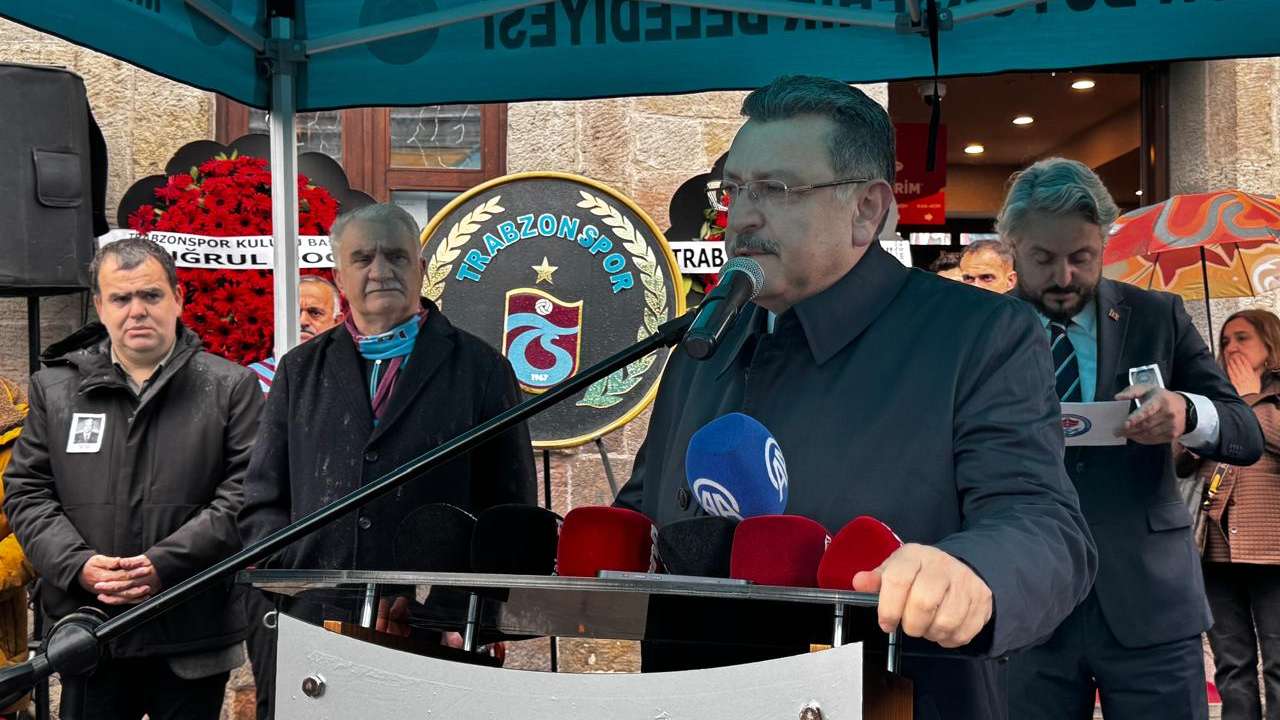 atay-aktug-icin-trabzon-buyuksehir-belediyesinde-toren-duzenlendi