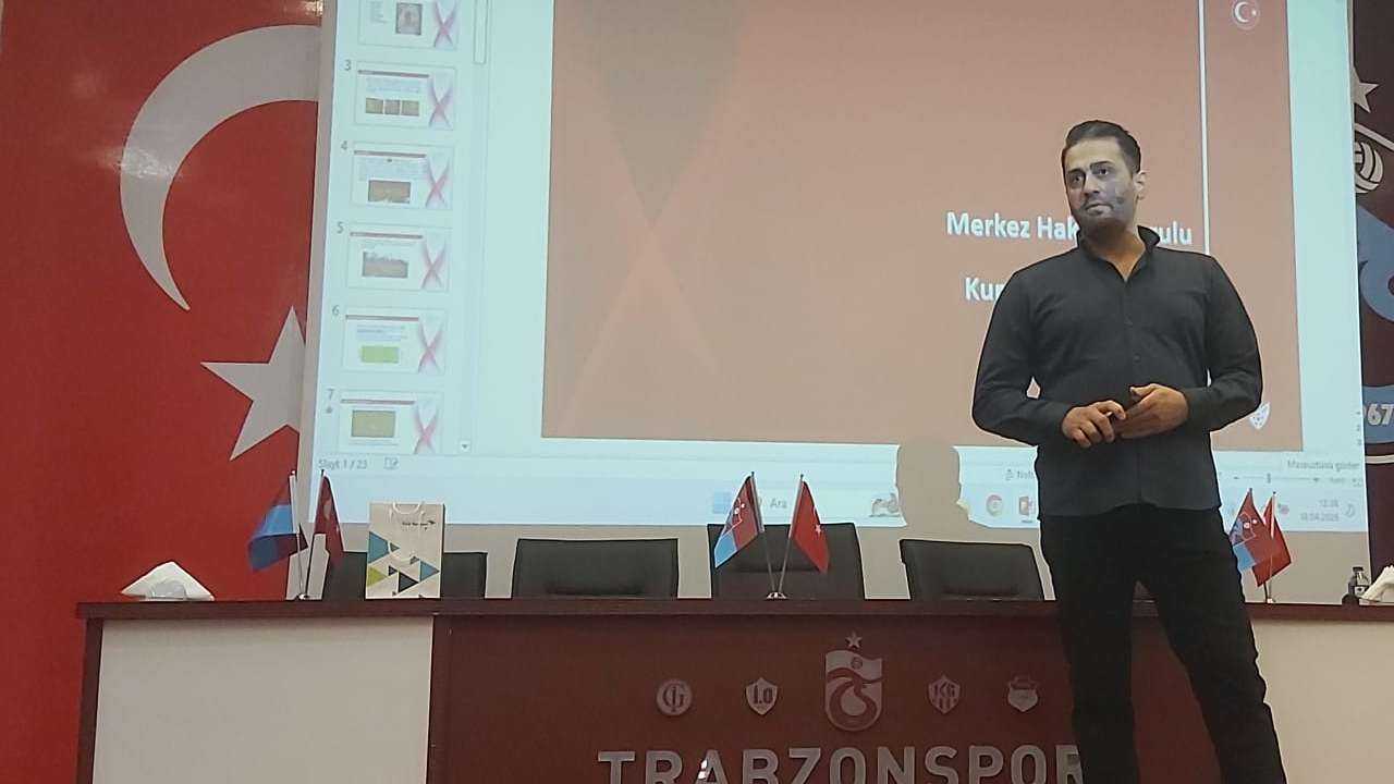 trabzon-telekomspor-altyapisina-futbol-oyun-kurallari-semineri-verildi