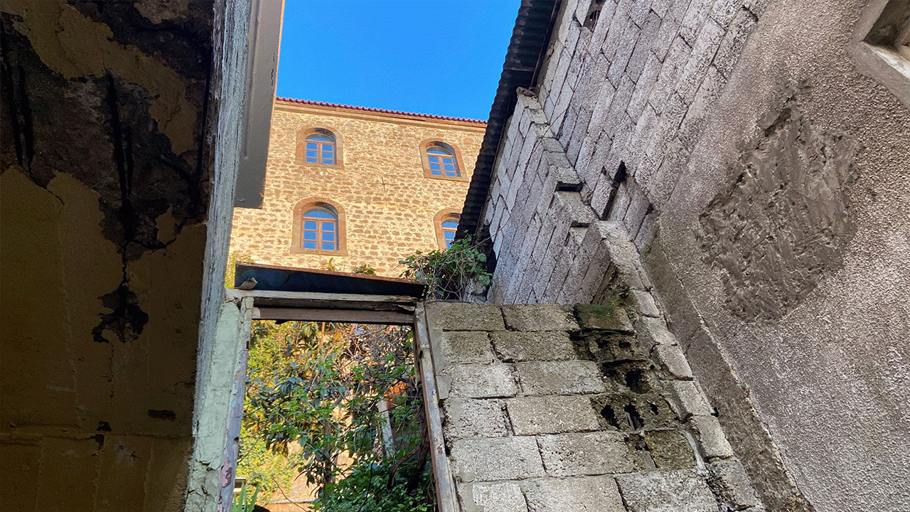 trabzonda-tarih-carpik-yapilasmanin-golgesinde-kaldi