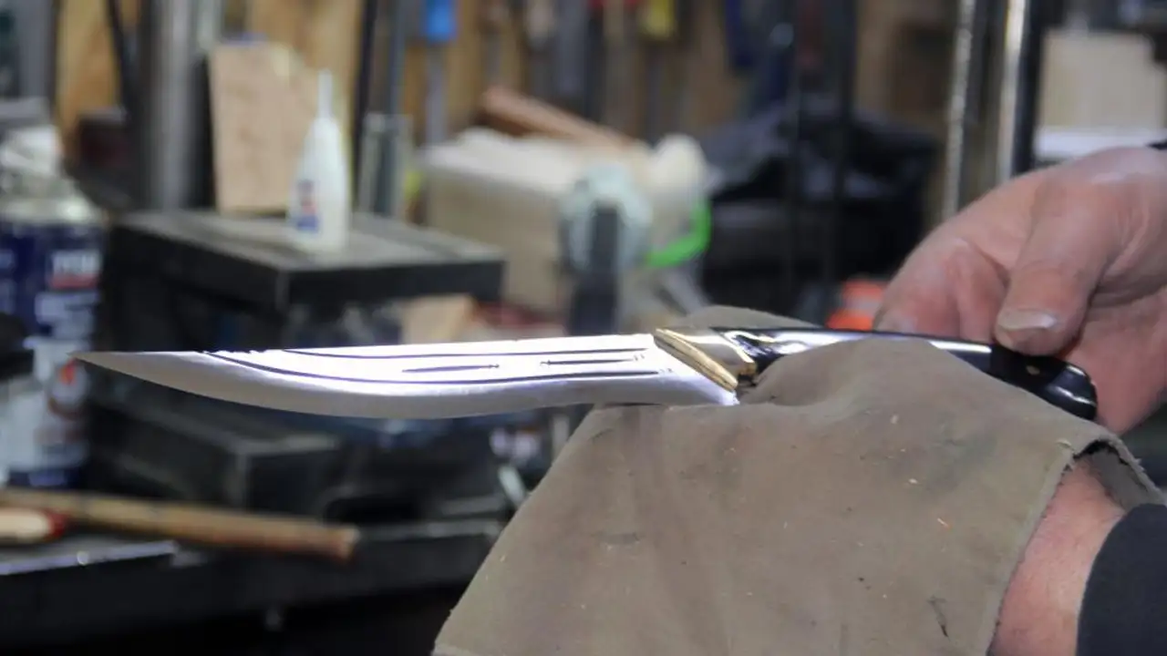 40-yasinda-cirak-oldu-giresunun-bicak-mirasini-yasatiyor