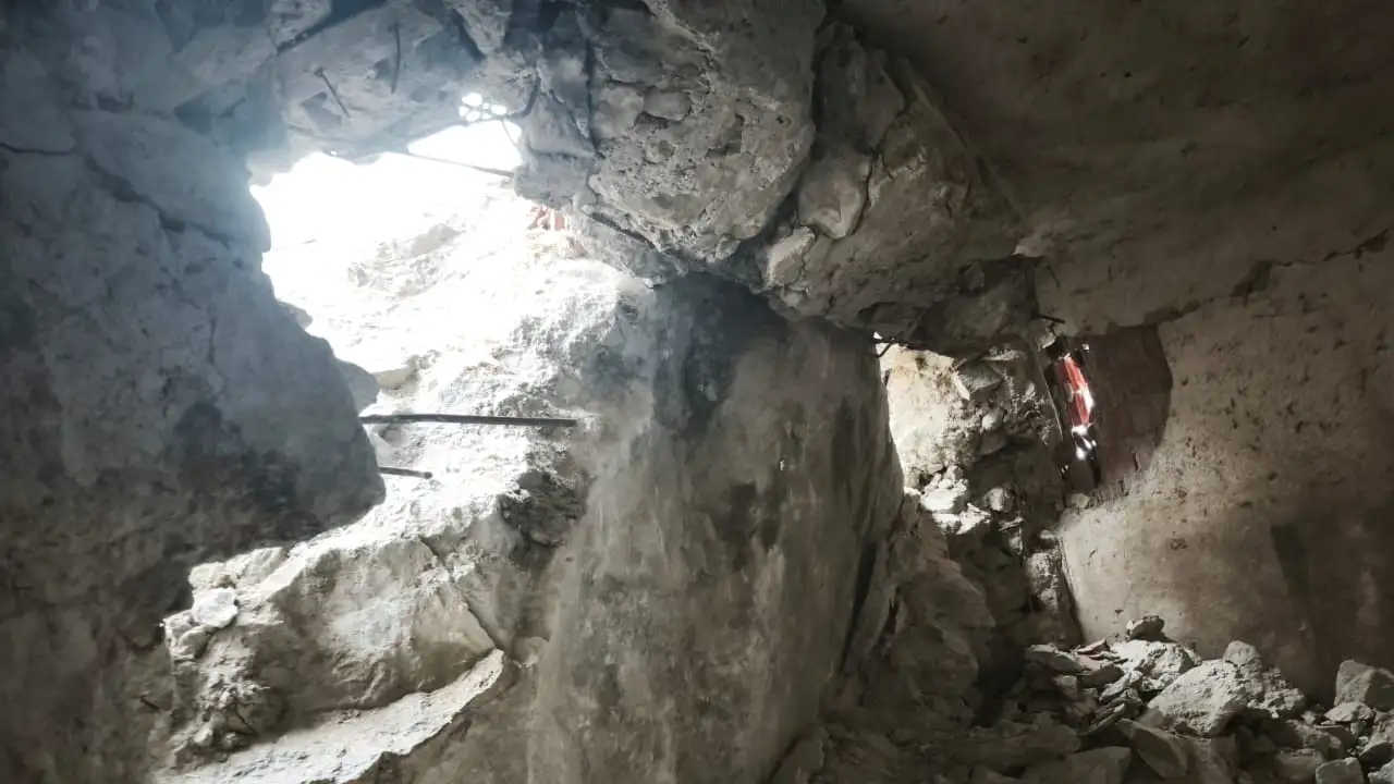 gumushanede-heyelan-3-ev-bosaltildi-yol-kapandi