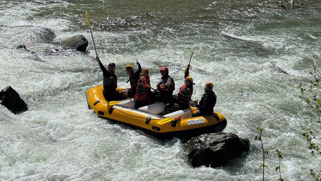 trabzonda-nehir-rehberligi-ve-rafting-egitimi-duzenlendi