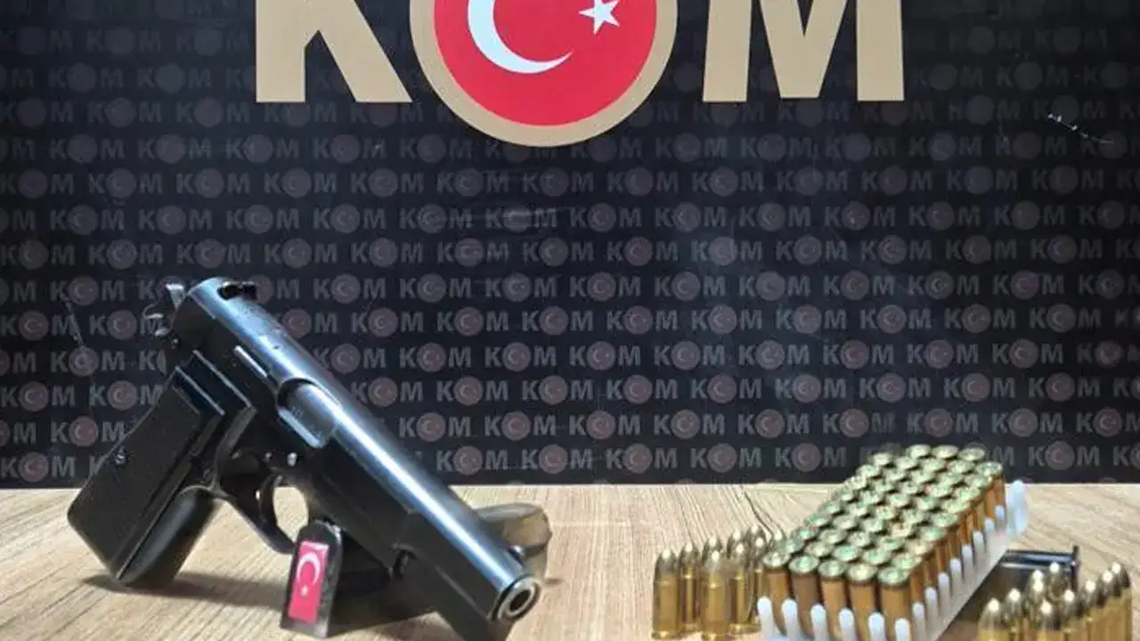 gumushanede-huzur-uygulamasi-uyusturucu-ve-tarihi-eser-ele-gecirildi