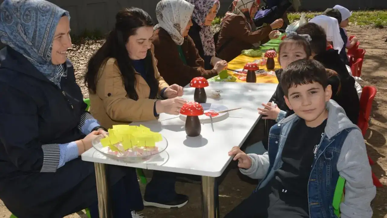 ordu-unyede-minikler-sanat-atolyesinde-bulustu