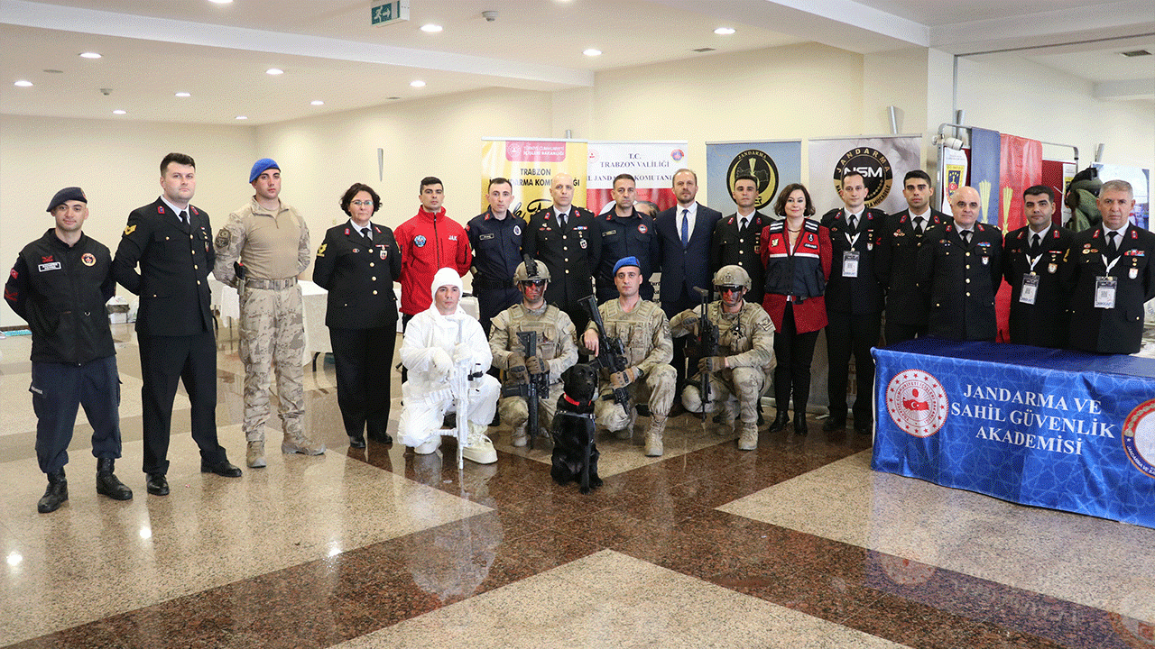 dokkaf-2026da-jandarma-stantlarina-yogun-ilgi