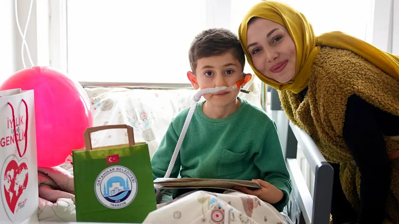 ortahisarda-23-nisan-coskusu-akvaryumda-yasandi