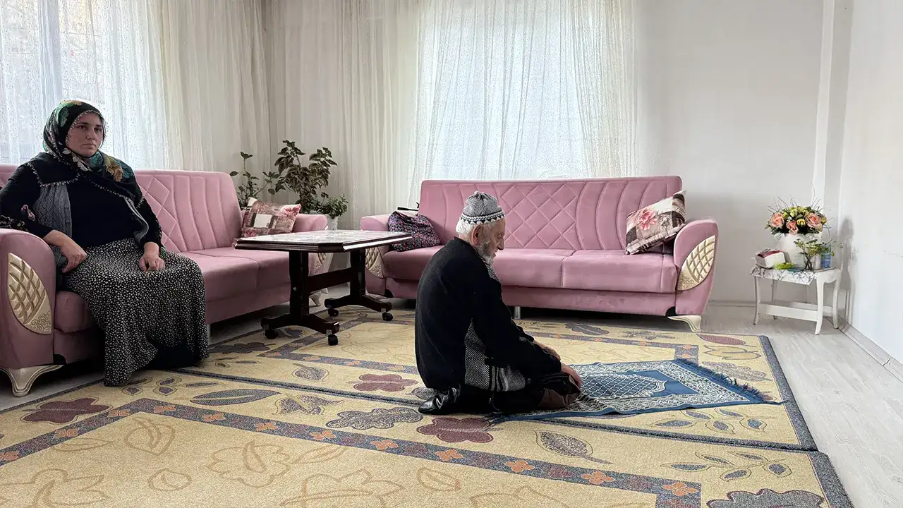 felcli-annesine-bakan