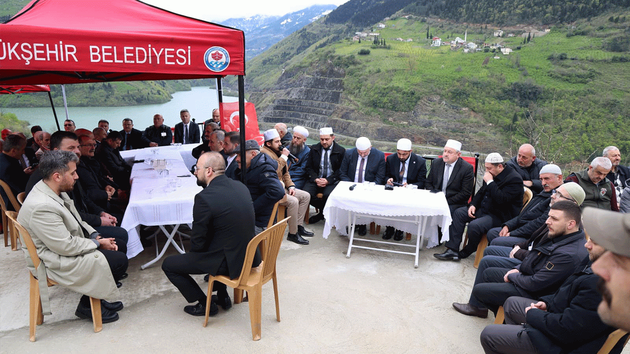 trabzonda-topraga-dusen-kahraman-unutulmadi-sehit-berat-macit-day-dualarla-anildi