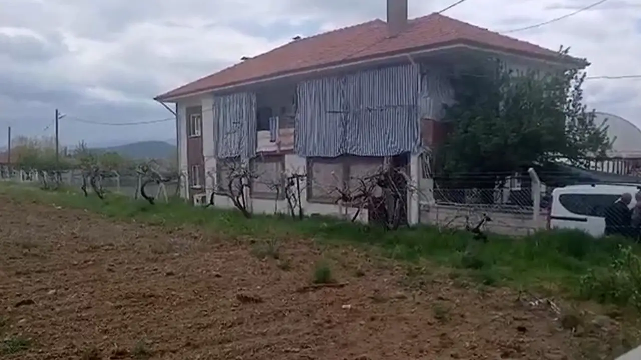 kahreden-gercek-bugun-dunya-evine-gireceklerdi-sabah-cansiz-bulundular