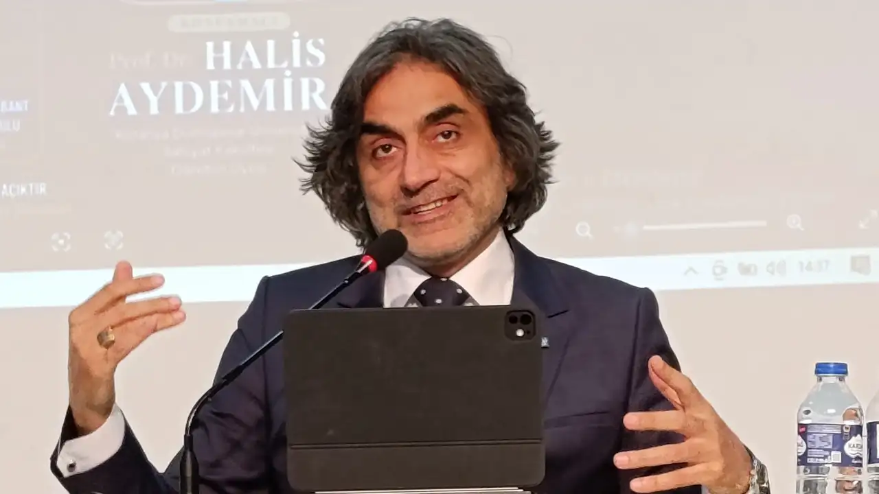 giresun-eynesilde-modern-dunyada-muslumanca-yasamak-konferansi