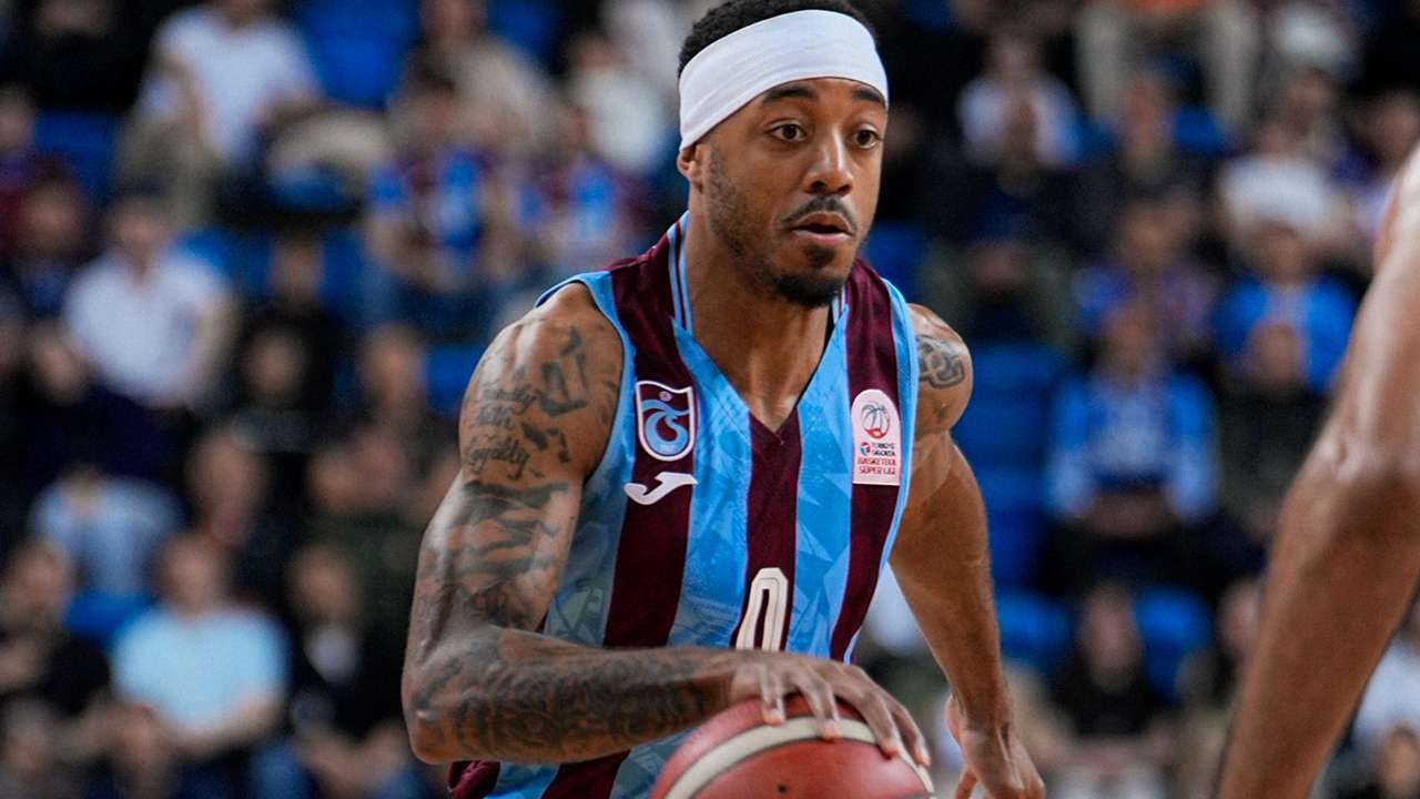 trabzonspor-potada-galatasarayi-devirdi-firtina-ilk-6yi-garantiledi