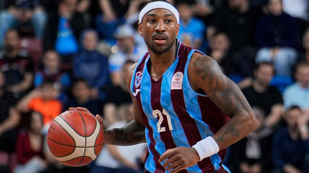 trabzonspor-potada-galatasarayi-devirdi-firtina-ilk-6yi-garantiledi