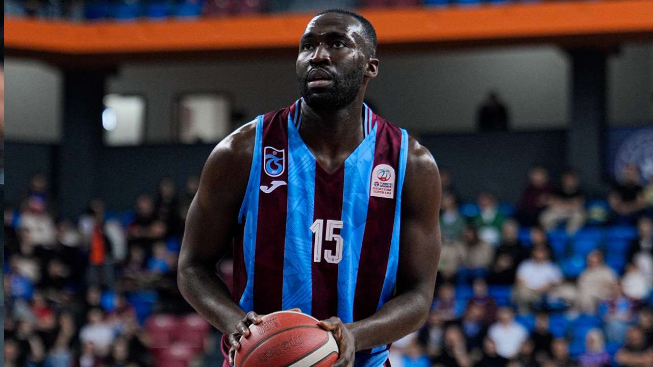 trabzonspor-potada-galatasarayi-devirdi-firtina-ilk-6yi-garantiledi