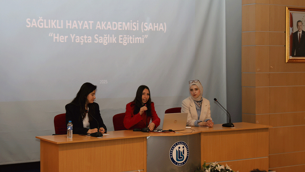 bayburtta-hemsirelik-ogrencilerine-saglik-merkezi-tanitimi