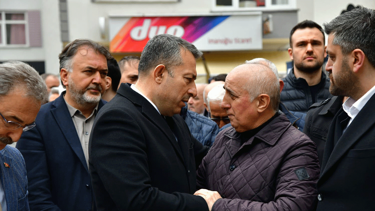 istanbulda-hayatini-kaybetmisti-trabzonda-gozyaslariyla-ugurlandi