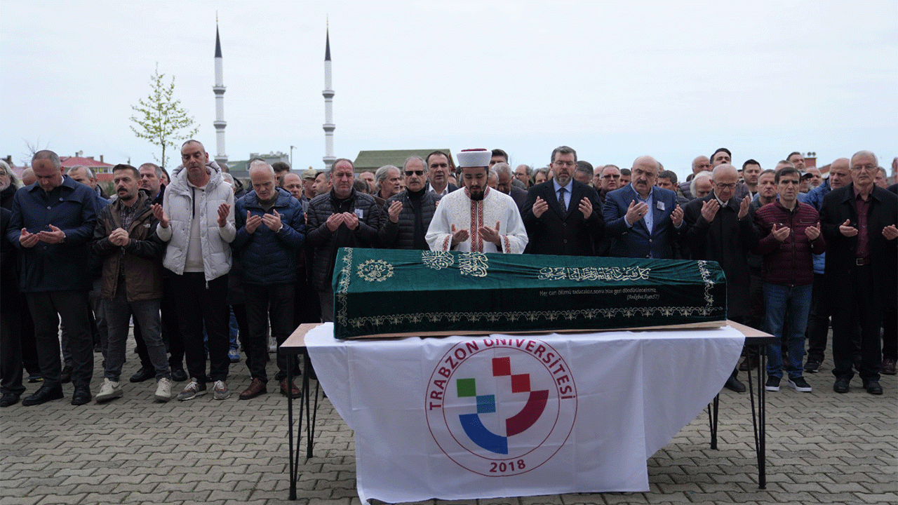 trabzon-univeristesinde-aci-kayip-pofesor-son-yolculuguna-ugurlandi