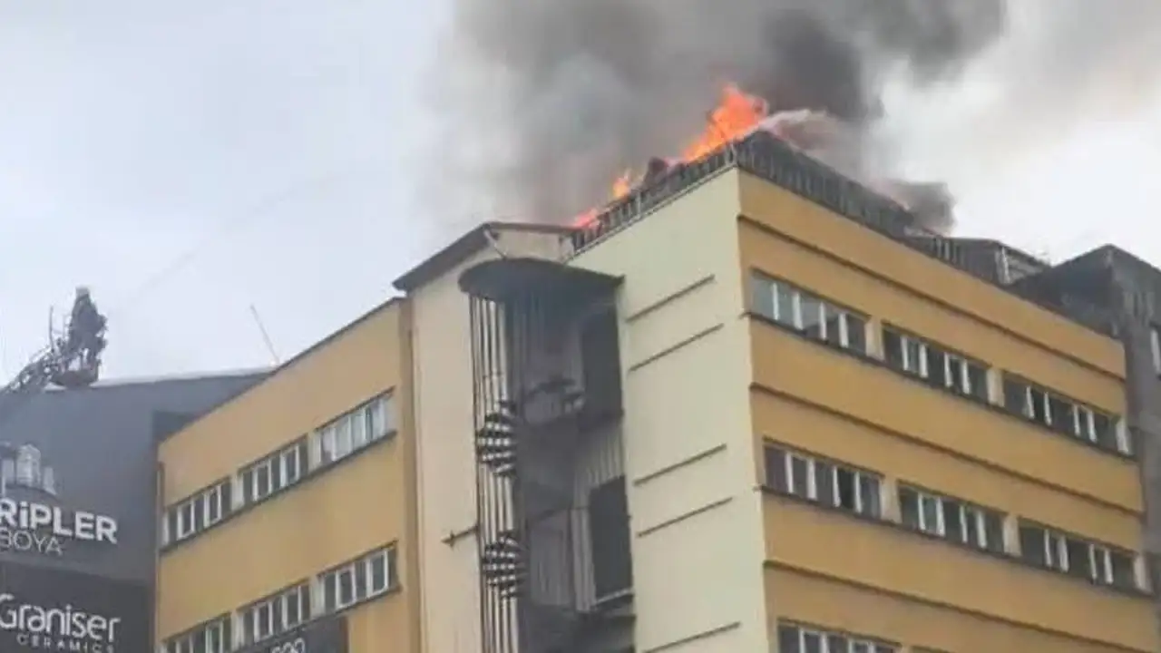 vakfikebirde-yangin-panigi-ekipler-mudahale-etti