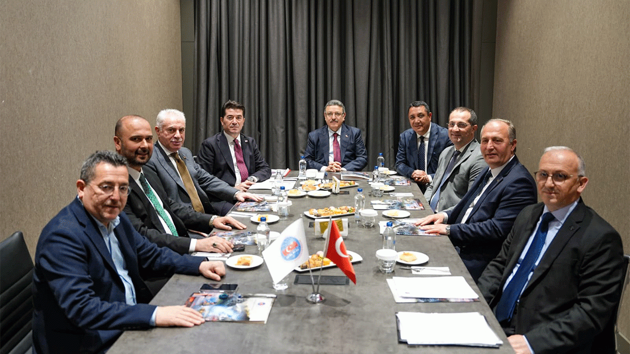 ahmet-kayadan-dkbb-toplantisinda-ayrimcilik-vurgusu-operasyonlar-kimlige-zarar-veriyor