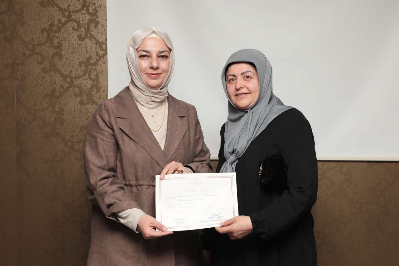 bayburtta-ailelere-yonelik-egitim-programi-tamamlandi