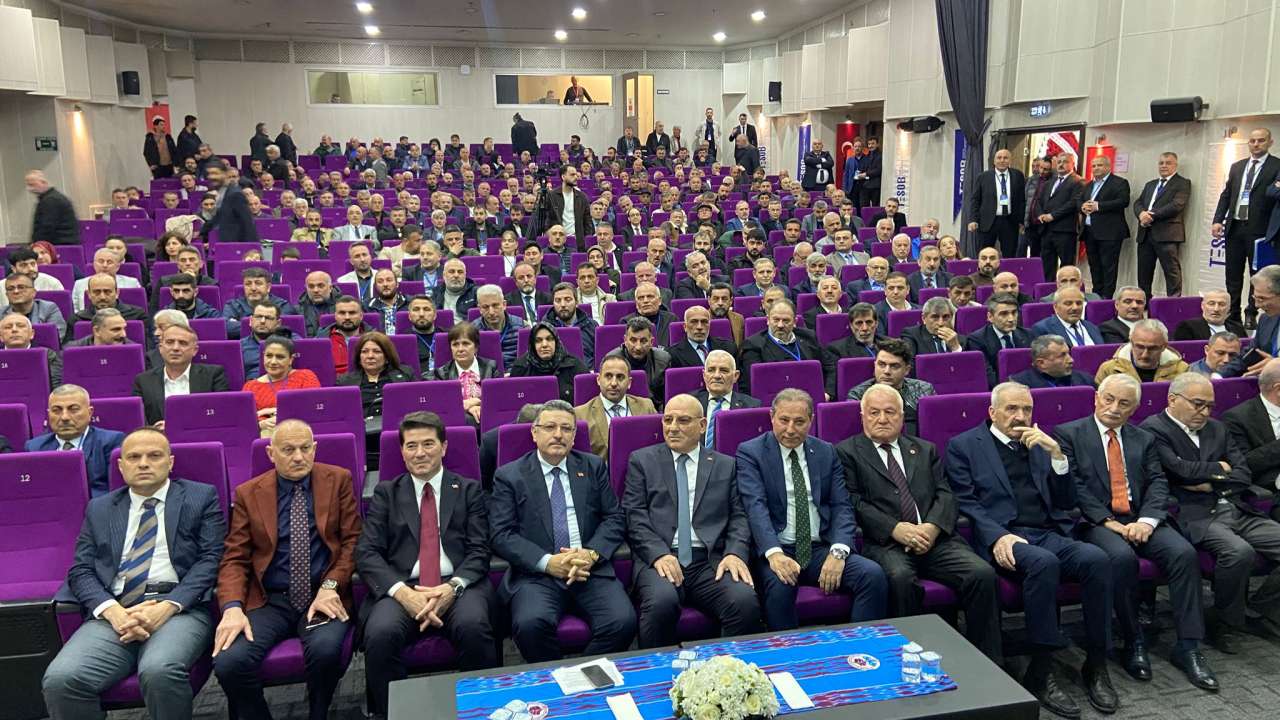 tesobda-gelenek-bozulmadi-16-yillik-baskan-metin-kara-tek-aday