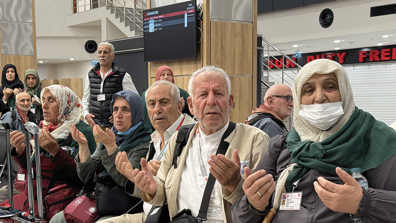 trabzonda-158-kisilik-hac-kafilesi-yola-cikti