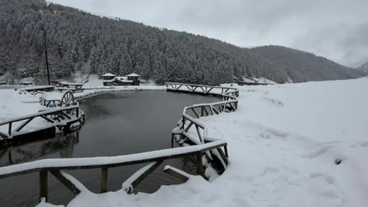 giresun-yaylalarina-mayista-kar-surprizi