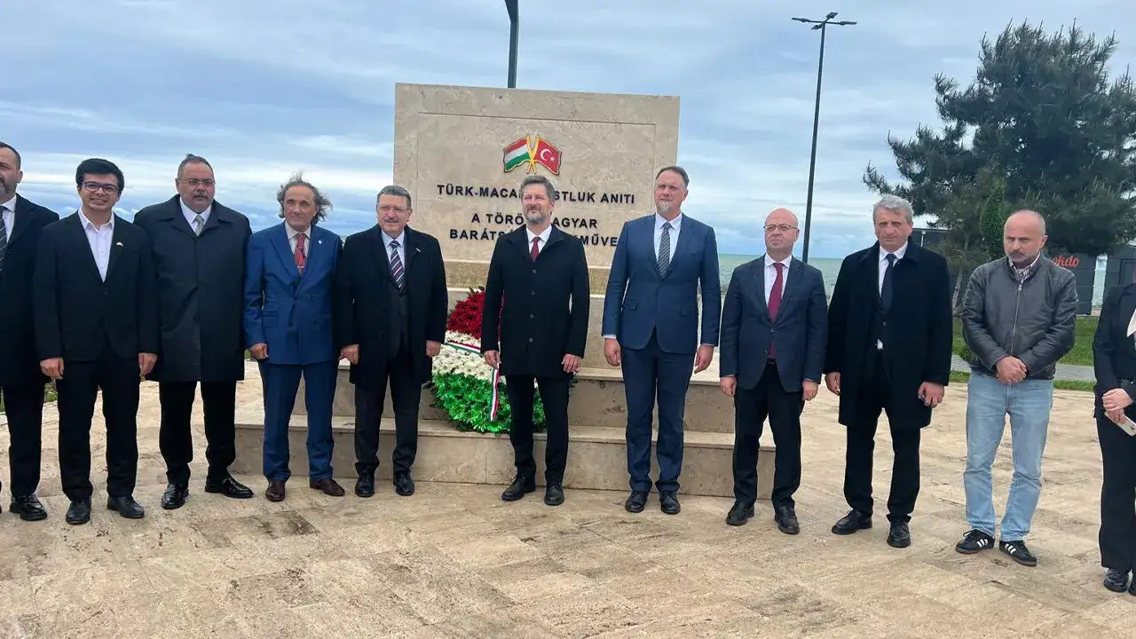 trabzonda-kanuni-haftasi-etkinlikleri-basladi-ganitada-celenk-toreni