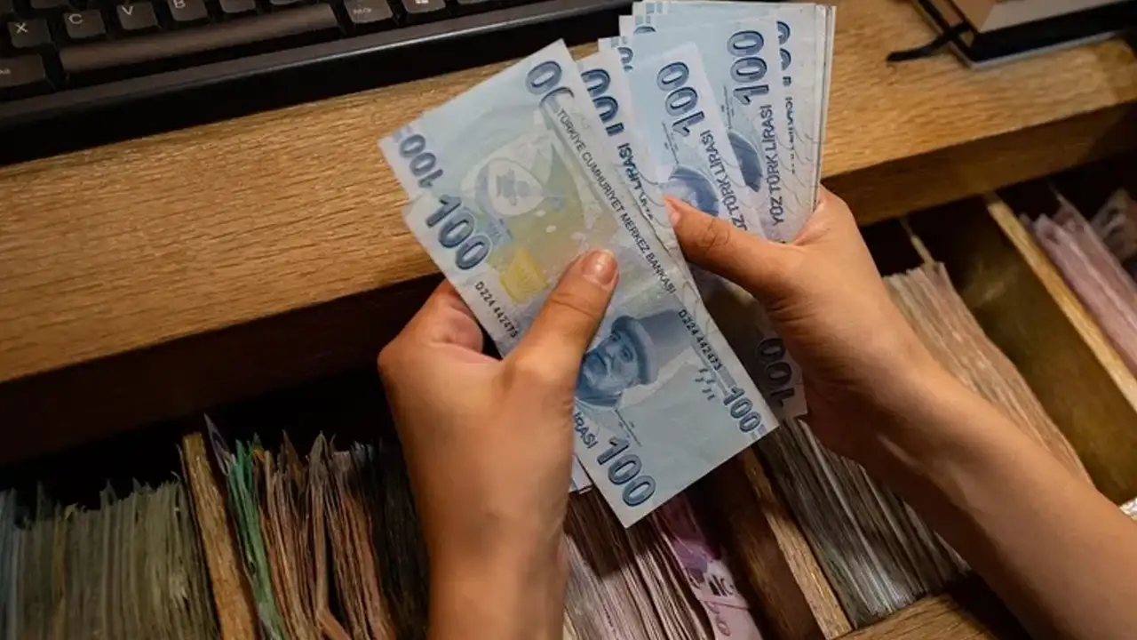 emekli-ve-memur-maasi-icin-yeni-zam-hesabi-ssk-bagkur-emekli-maasi-yuzde-kac-zamlanacak