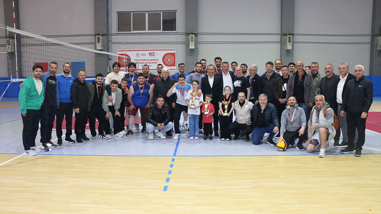 ofta-bahar-voleybol-turnuvasini-ivyanspor-kazandi