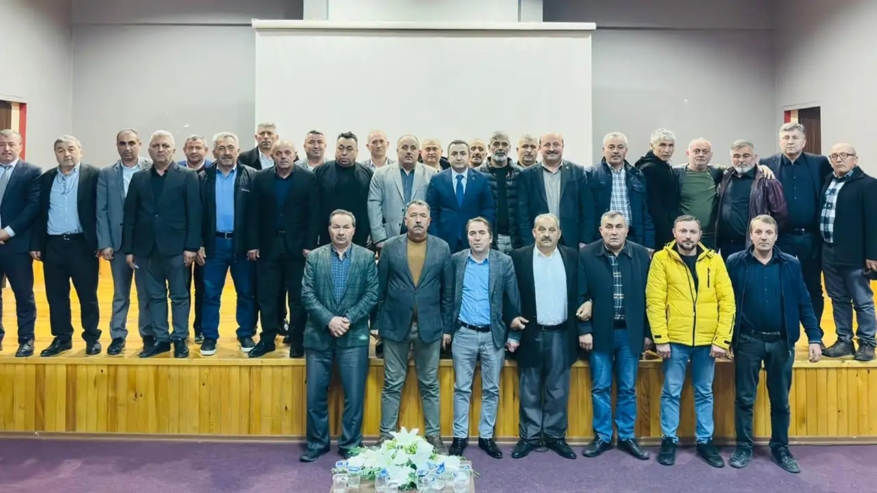 espiyede-ogrencilerin-hazirladigi-sanat-sergisi-acildi