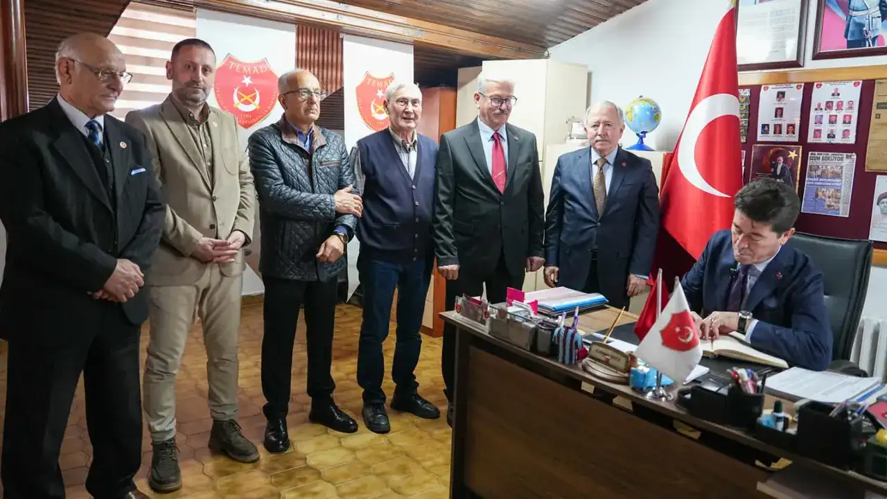 temad-trabzon-subesinden-baskan-kayaya-tesekkur-ziyareti