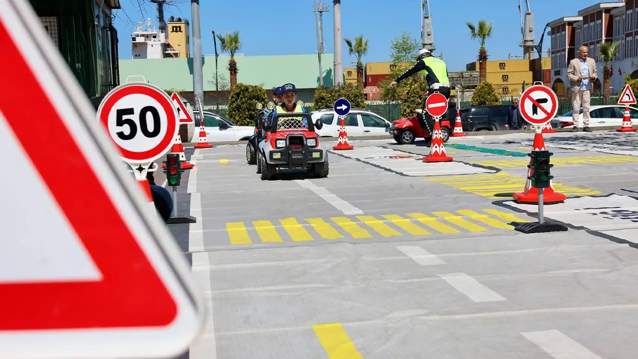 giresunda-karayolu-trafik-haftasi-etkinligi-duzenlendi