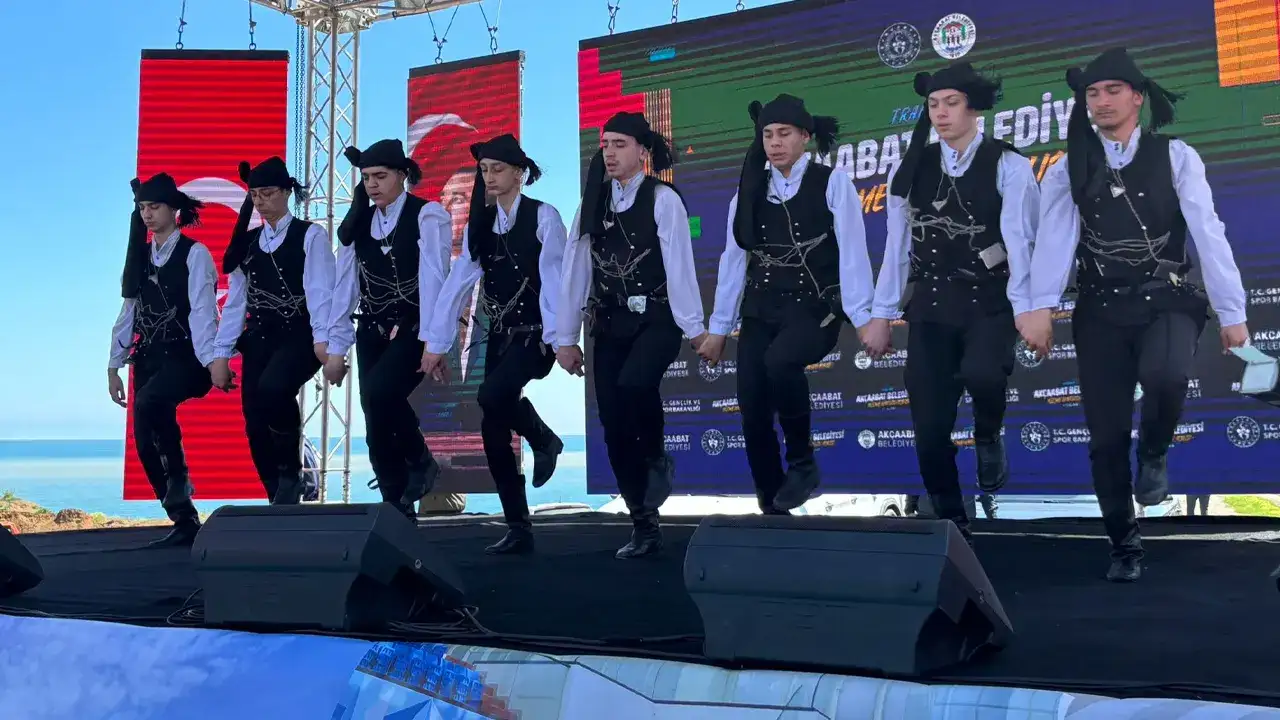 akcaabat-belediyesi-yuzme-havuzu-aciliyor