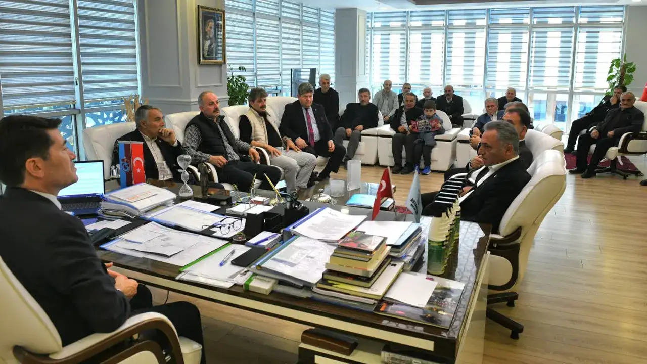 baskan-kaya-muhtarlarla-uretim-ve-tarimi-degerlendirdi
