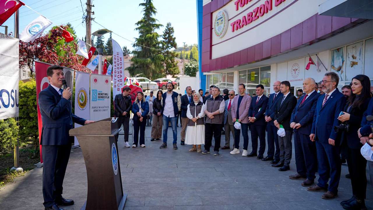 baskan-kayadan-destek-700-fidan-toprakla-bulusturuldu