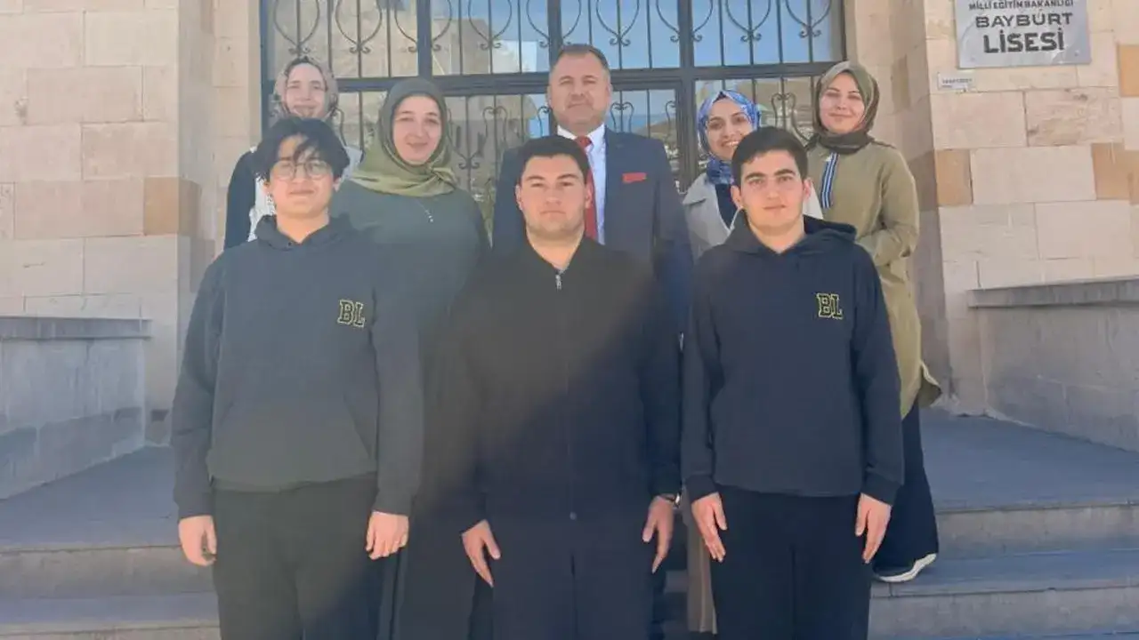 bayburt-lisesi-erasmus-projesiyle-italyaya-gidiyor