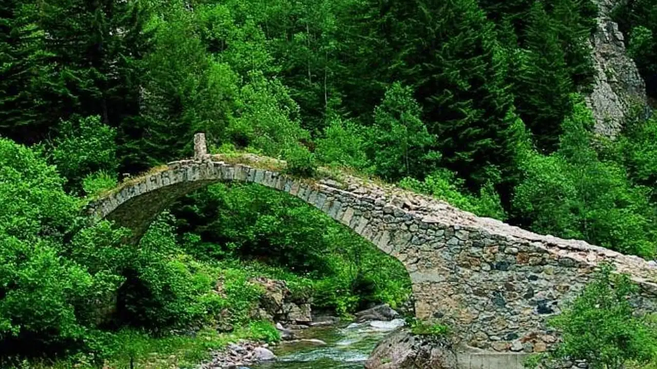 sumela-manastirina-gidenlerin-en-buyuk-sikayetiydi-ihale-yapilacak