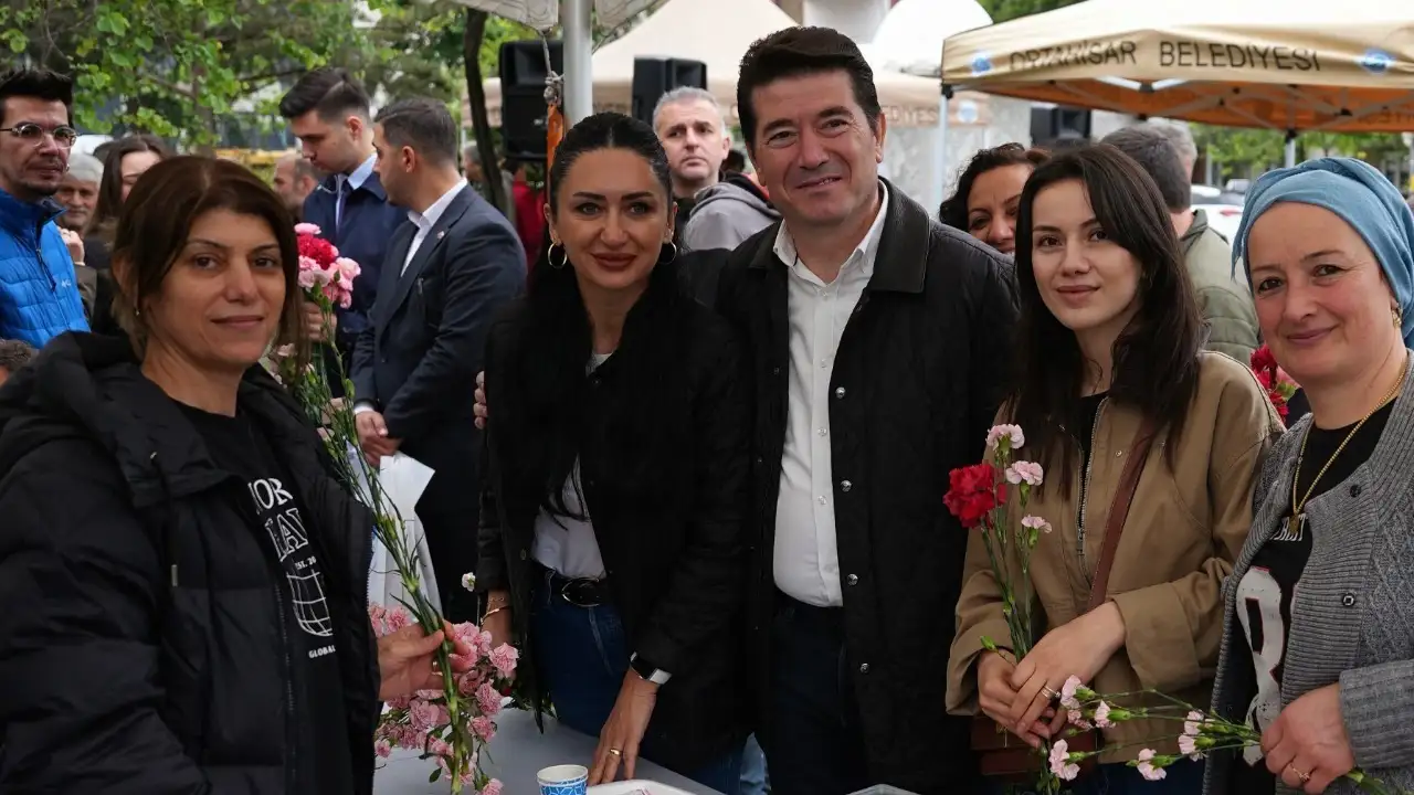 baskan-ahmet-kayadan-anneler-gunu-mesaji-annelerimiz-en-kiymetli-varliklarimizdir