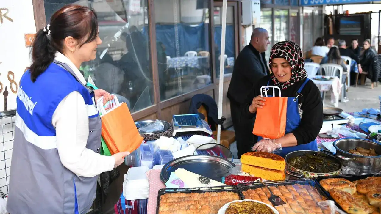 ortahisar-belediyesinden-anneler-gununde-anlamli-ziyaretler