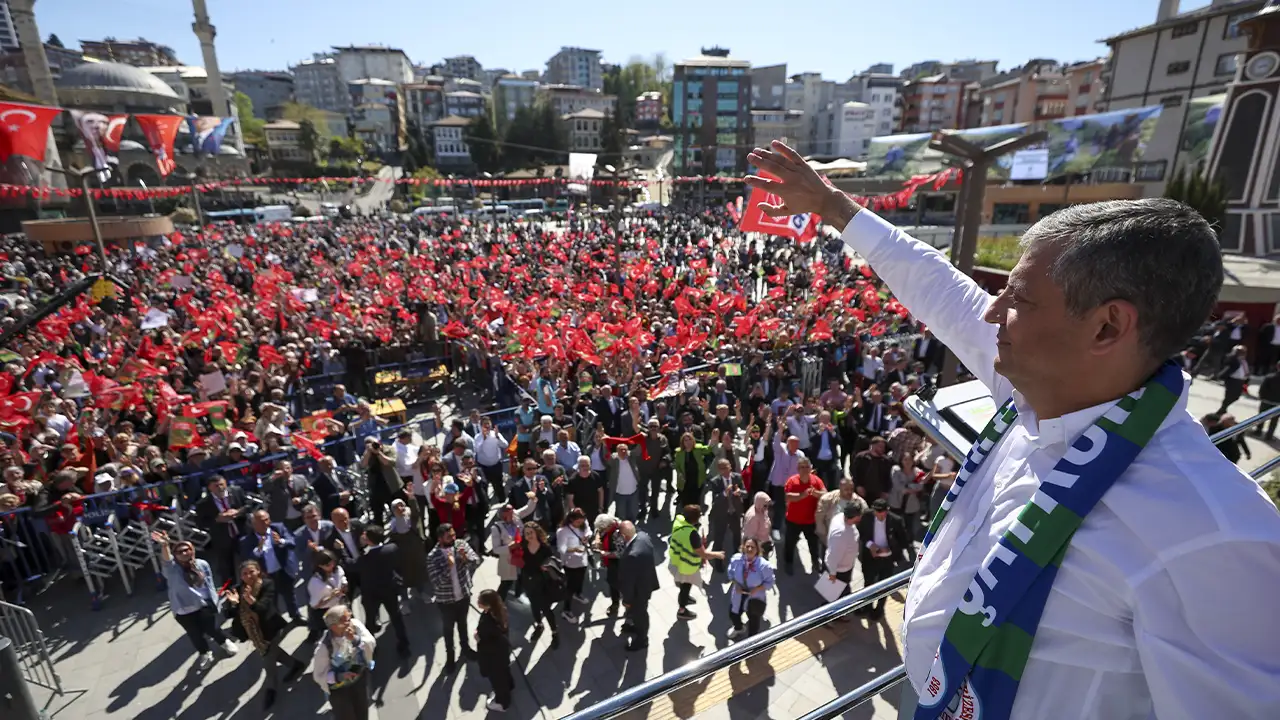 ozgur-ozel-rizede-konustu-cayda-40-liranin-alti-olmaz