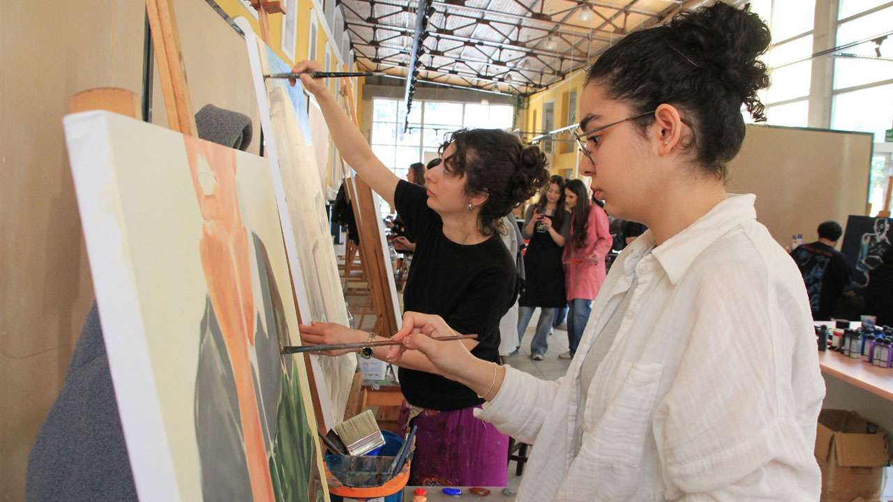 trabzon-universitesinde-ustalar-ve-ogrenciler-ayni-atolyede-bulustu