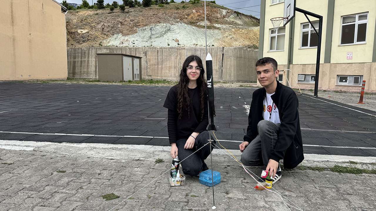 artvin-fen-lisesinde-19-projenin-yer-aldigi-bilim-fuari-acildi