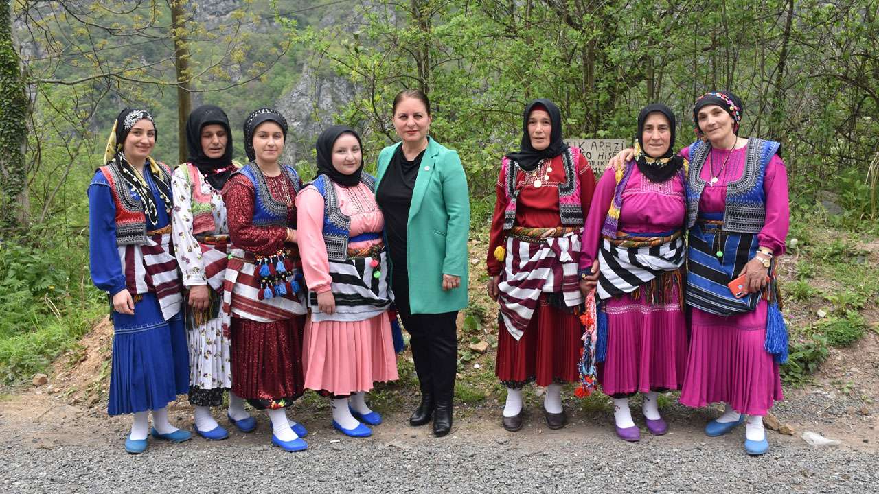 macka-yazilitasta-asirlik-yayla-gocu-kulturu-yeniden-canlandi